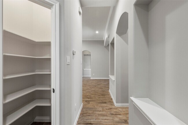 Building Photo - 521 Ironwood Forest Dr