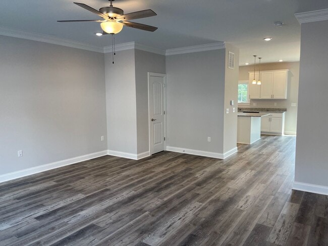 Building Photo - 1157 Bluemoon Dr