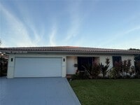 Building Photo - 1721 NE 48th Ct