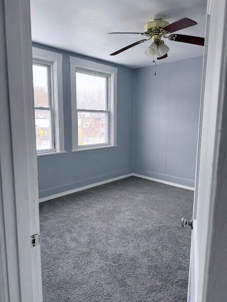 Building Photo - 179 6th Ave