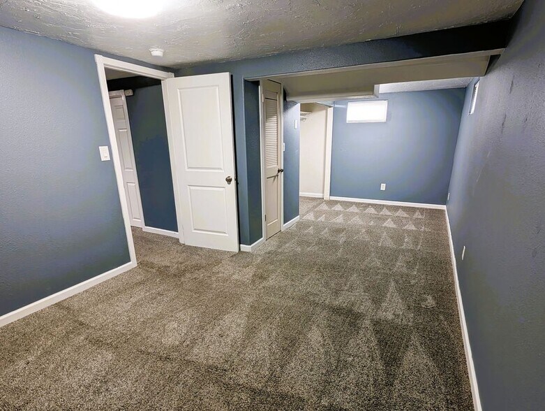 Building Photo - 317 W 930 N