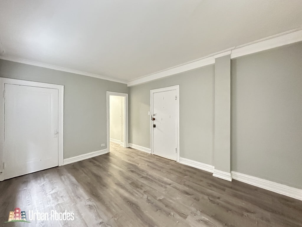 Building Photo - 1350 N Dearborn St