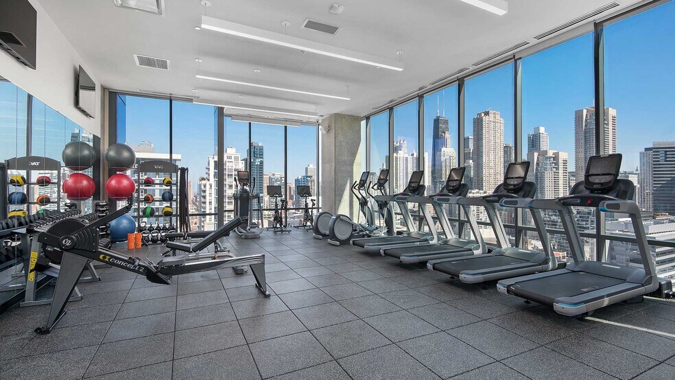 Building Photo - 197 W Hubbard St