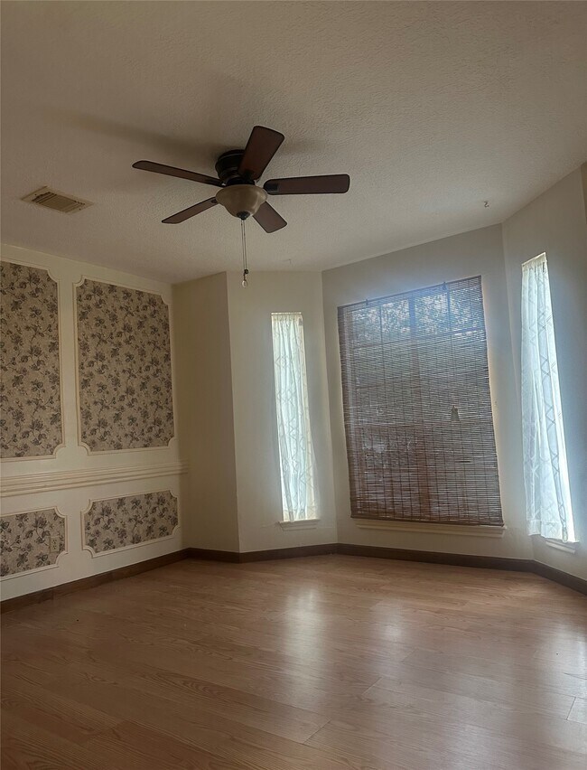 Building Photo - 14802 Sagamore Hills Dr