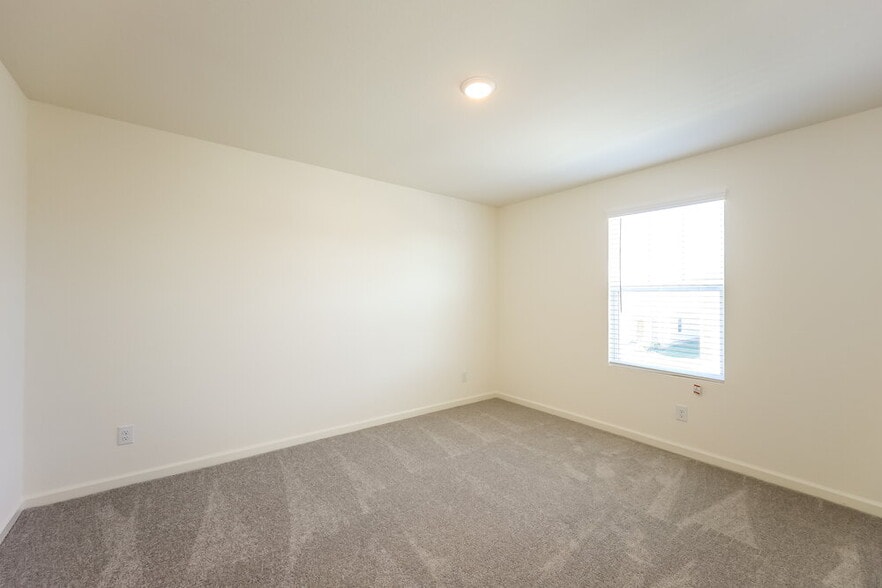 Building Photo - 5539 Bluebell Mdw