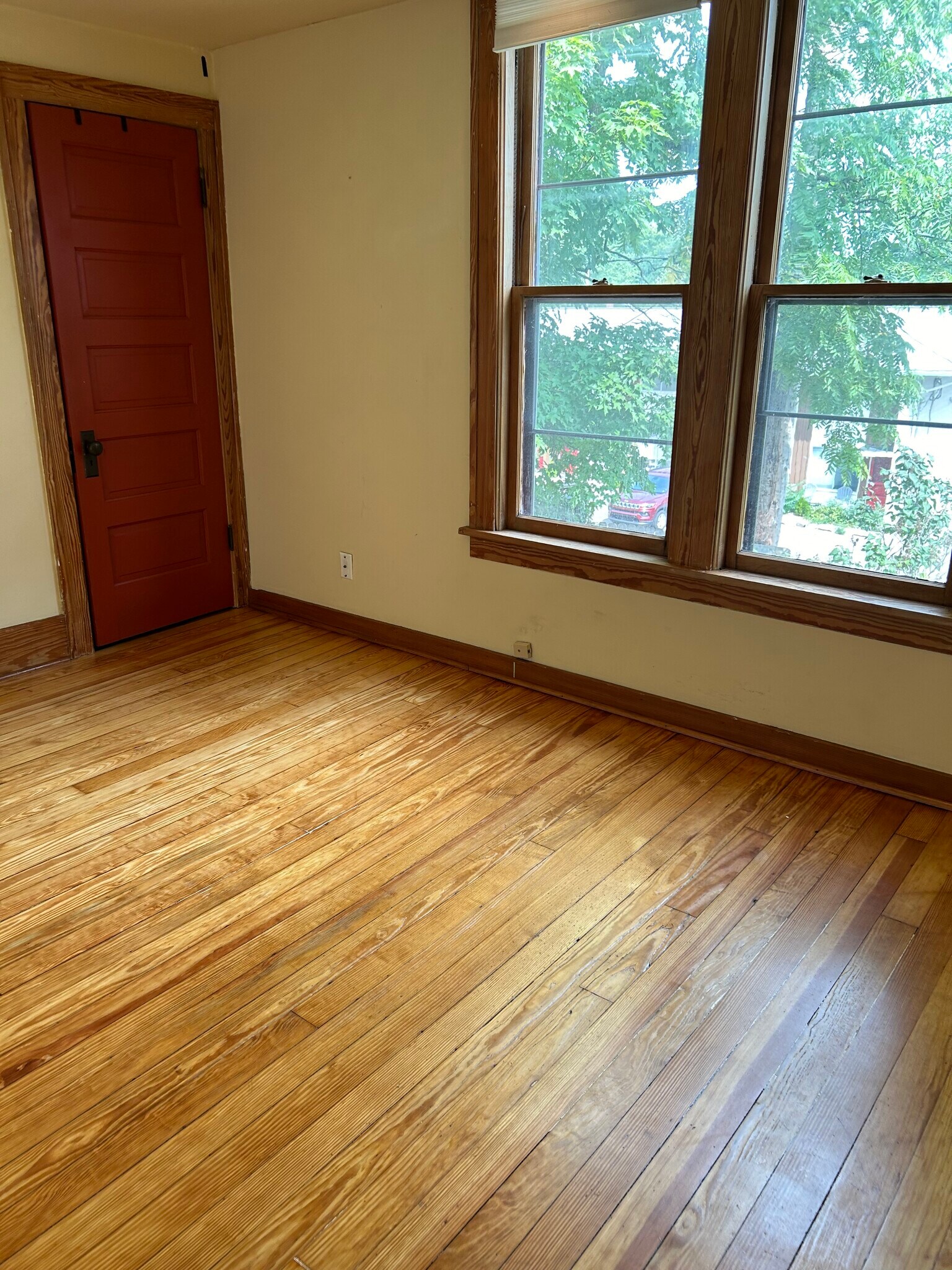Building Photo - 208 Koch Ave