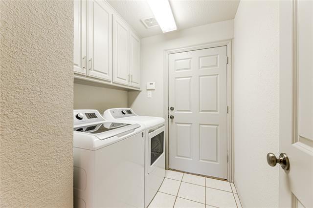 Building Photo - 231 E Vine St