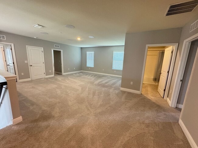 Building Photo - Available NOW!  Incredible, SPACIOUS 5 Bed...