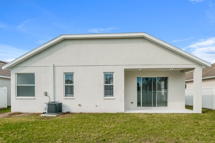 Building Photo - 11011 Silver Dancer Dr