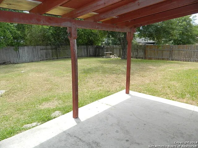 Building Photo - 1078 Honey Tree St