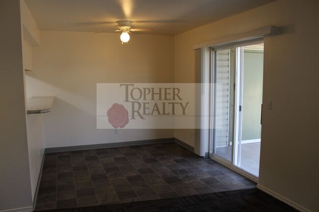 Building Photo - 2529 Ferndale Ln