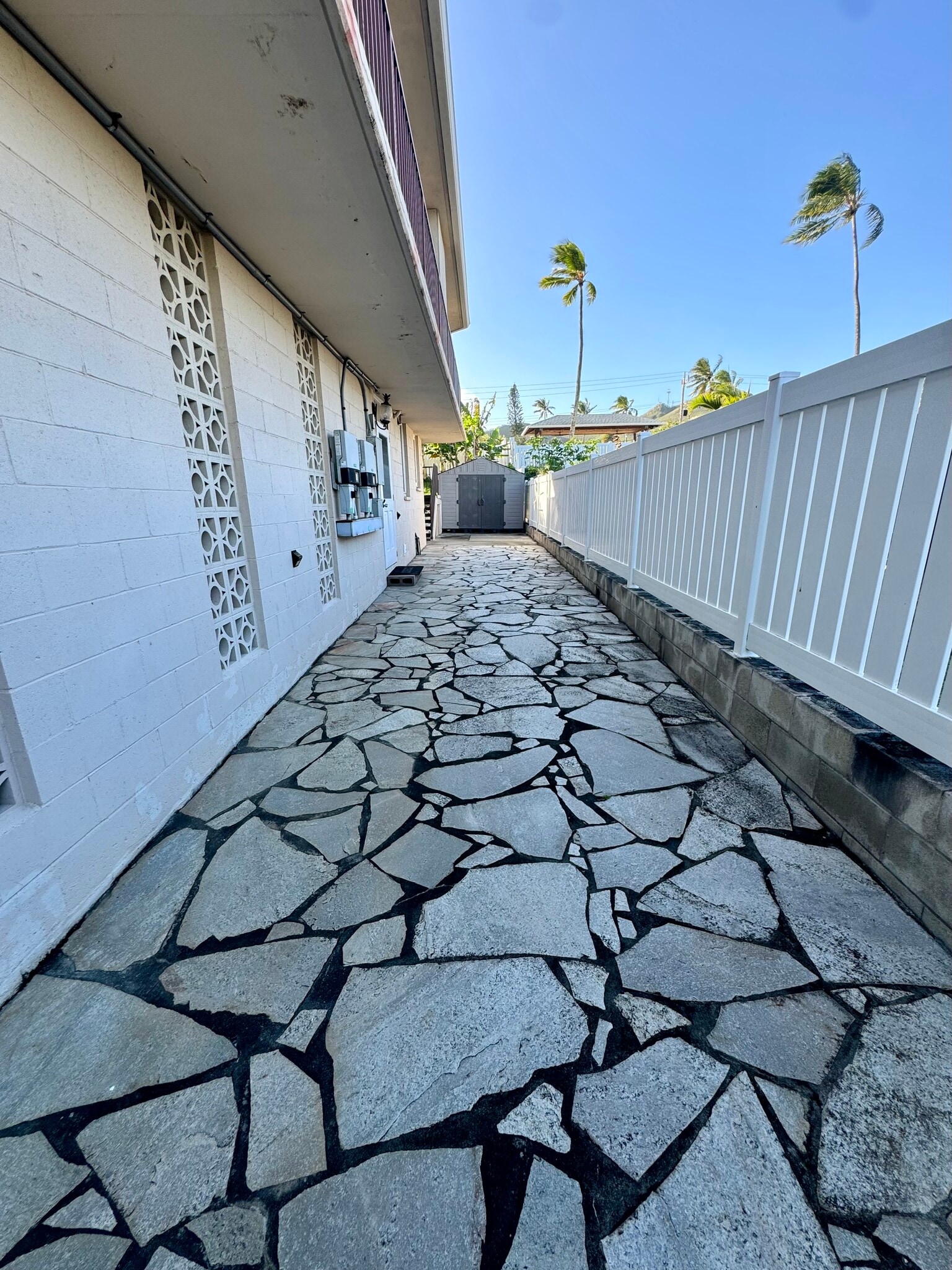 Building Photo - 1061 Mokapu Blvd
