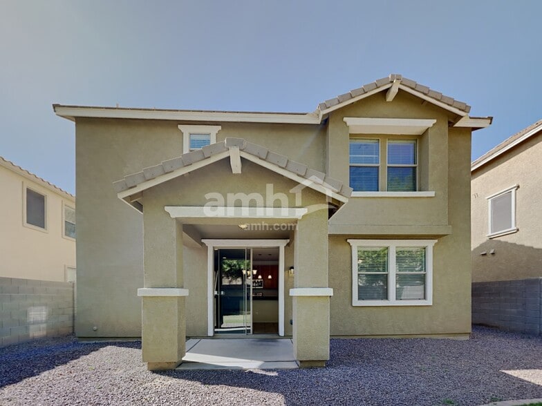 Building Photo - 3542 E Terrace Ave