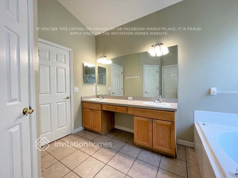 Building Photo - 1441 Wyndham Lakes Dr