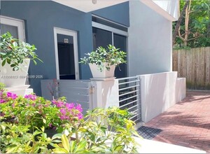 Building Photo - 3339 Virginia St