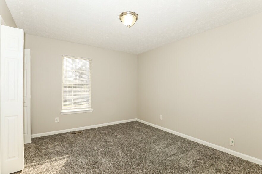 Building Photo - 8803 Ansley Way