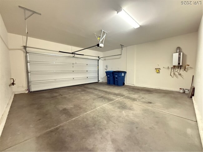 Building Photo - 8211 Lantana Spgs St