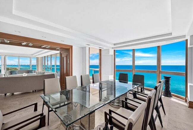 Building Photo - 5025 Collins Ave