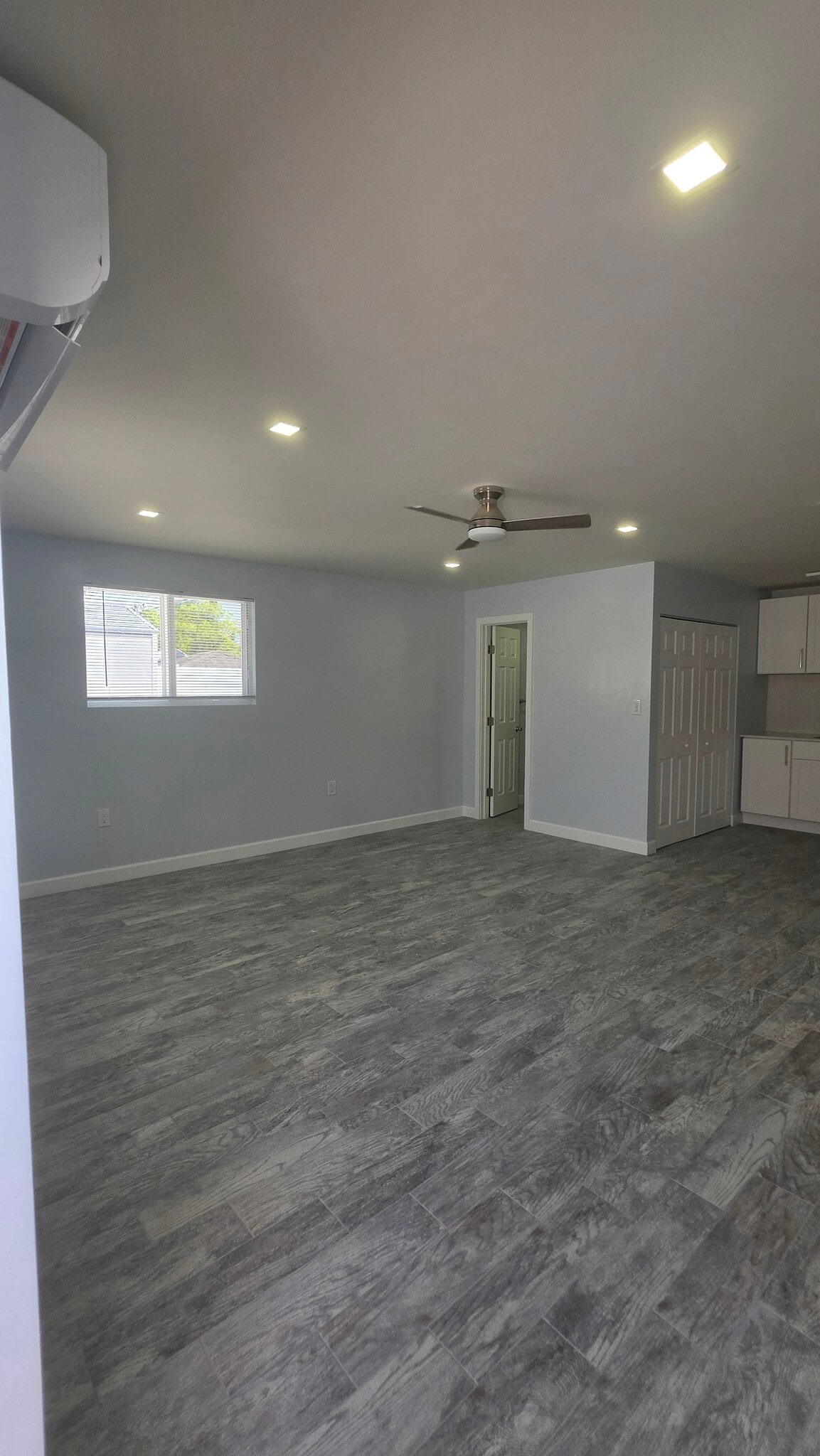 Unit 2 - 3740 SW 40th St