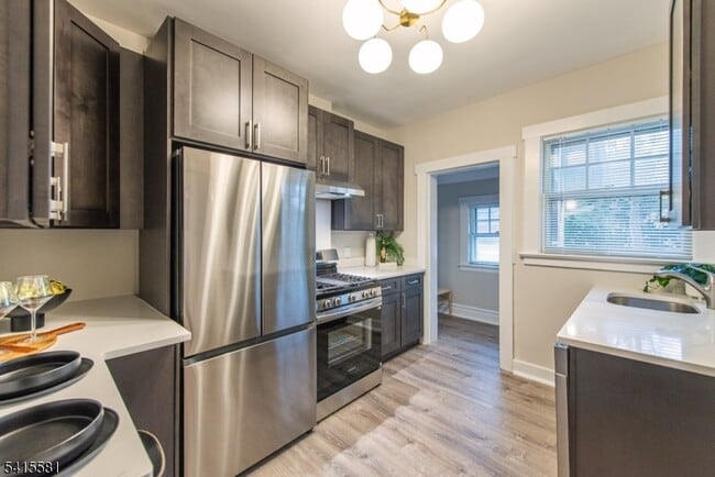 Building Photo - 61 Claremont Ave