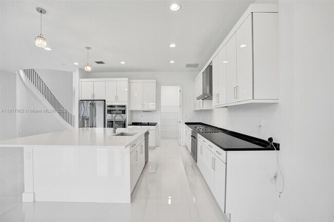 Building Photo - 17130 Wandering Wave Ave