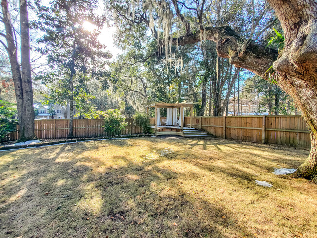 2nd Pergola - 403 Arbor Oaks Dr