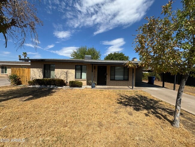 Building Photo - 2115 S Stanley Pl