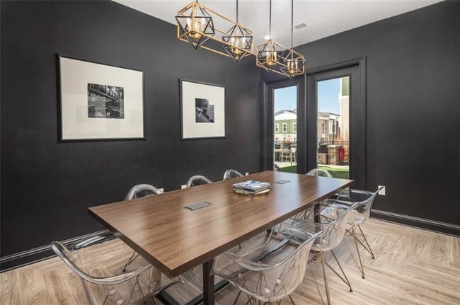 Building Photo - 306 Ardmore Cir NW