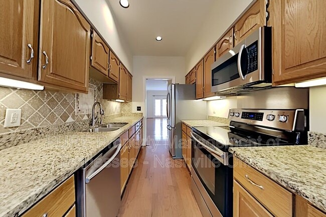 Building Photo - 344 Ardsley Pl