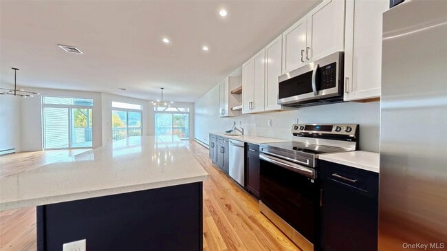 Building Photo - 262 Tamerisk Ln