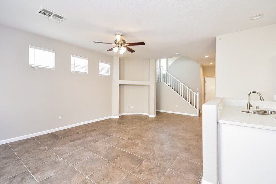 Building Photo - 3741 Mornings Dawn St