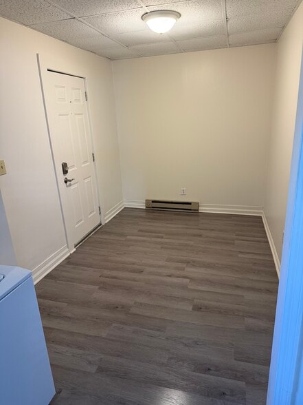 Living - 265 Sycamore St