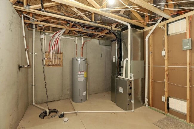 Building Photo - 5314-5316 Pinecrest