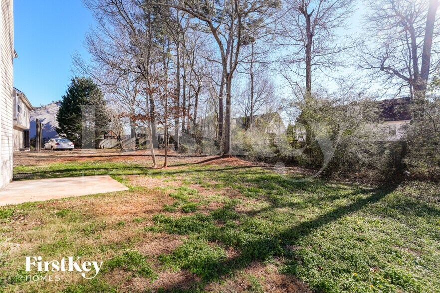 Building Photo - 5435 Yellow Pine Dr