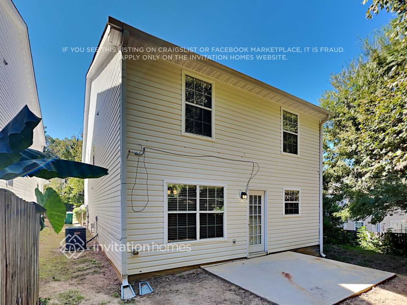 Building Photo - 114 Hidden Creek Dr