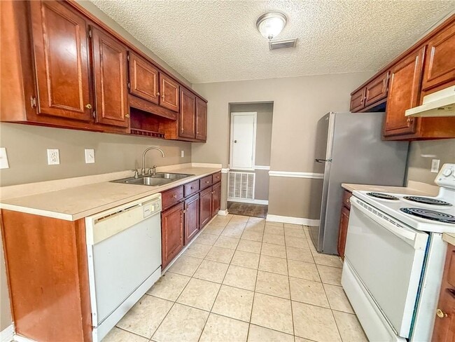 Building Photo - 8530 Williams Dr