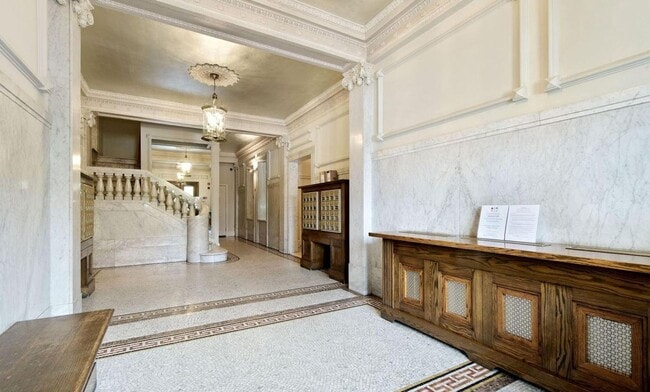 Building Photo - Beautiful Balfour Historic 1 Bedroom Condo 16th & U Street