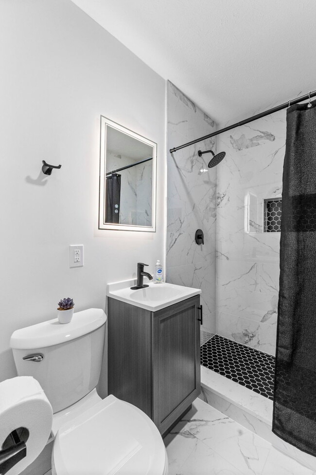 Building Photo - 3750 Totem Ln