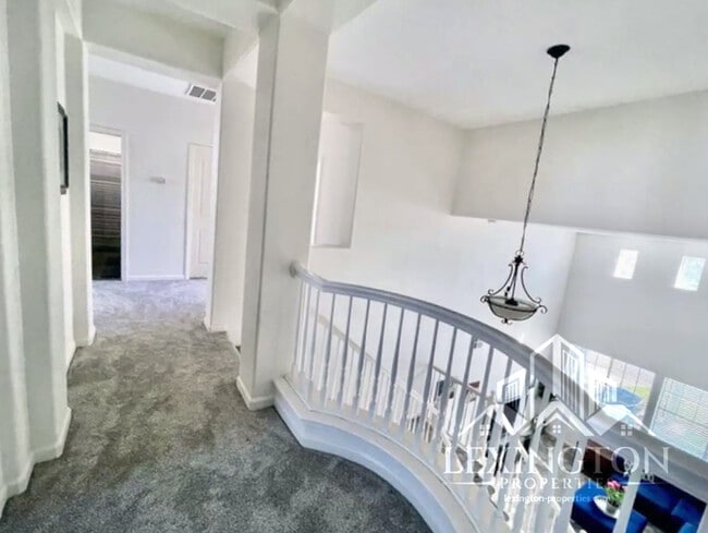 Building Photo - Stunning, 5BD/3BA Home, in West Sacramento with a Pool and BBQ!
