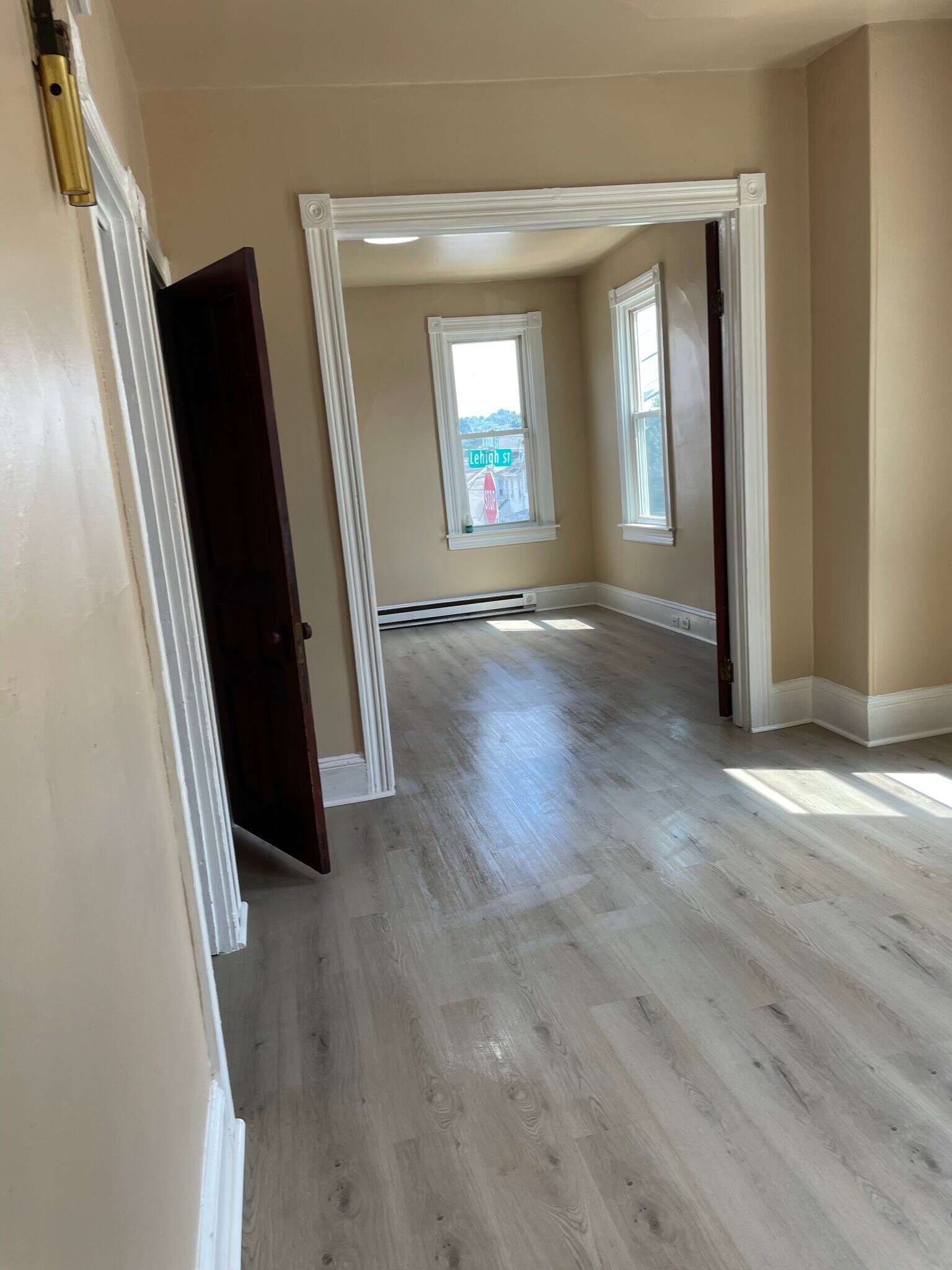 Building Photo - 203 S 11th St