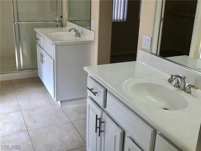 Building Photo - 10629 Bella Ordaz Way