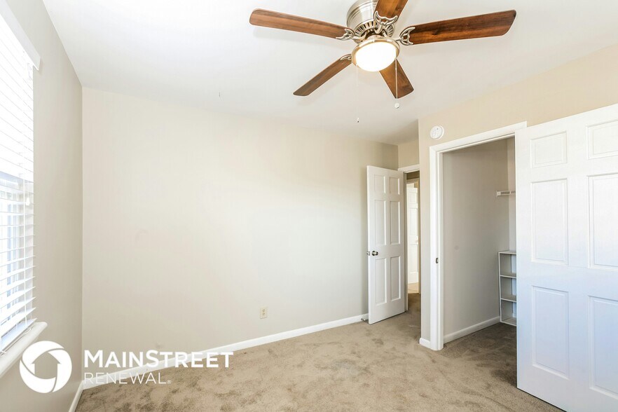 Building Photo - 10307 Kiowa Dr