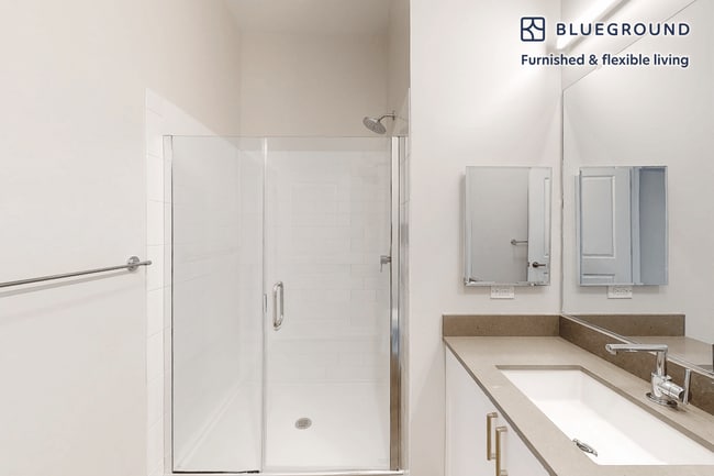 Building Photo - 332 Halstead Ave