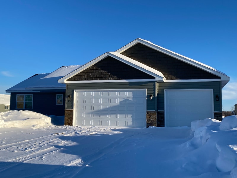 Building Photo - 906 Taft St S