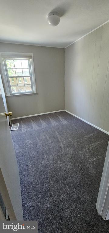 Building Photo - 435 N Springfield Rd