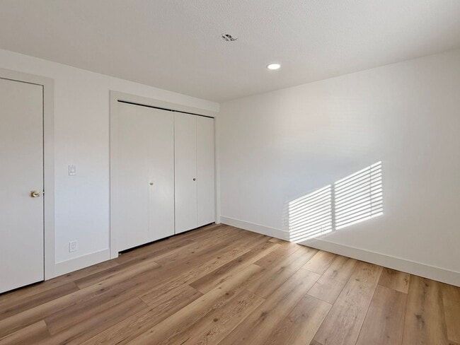 Building Photo - Renovated 4BR/2BA Boise Home – Modern Kitchen, Vaulted Ceilings & Fenced Backyard, Minutes to BSU...