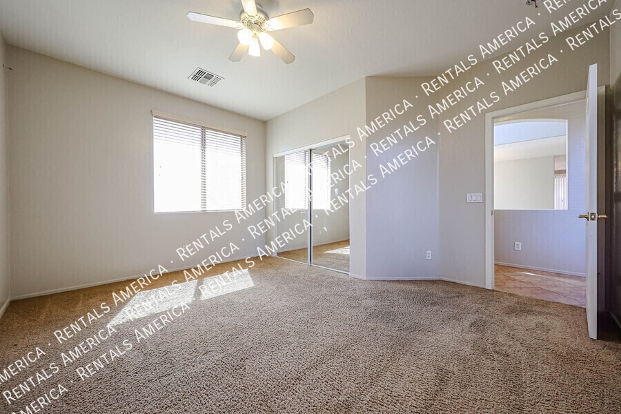 Building Photo - 1155 E Winchester Pl