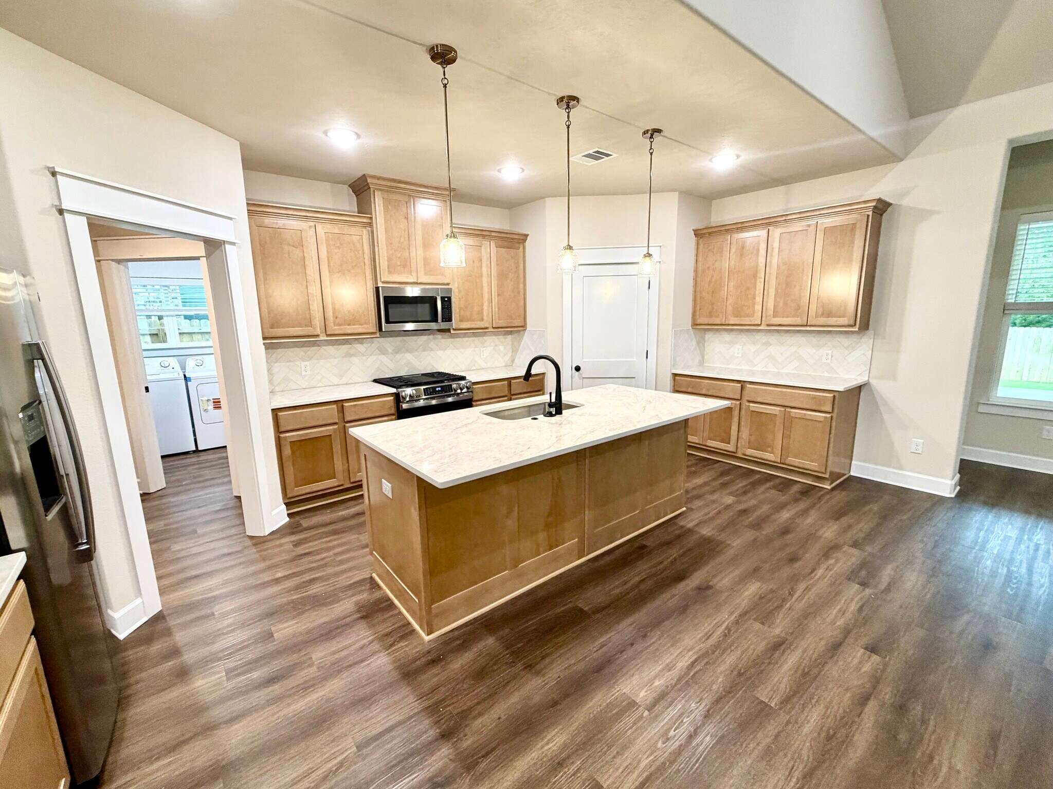 Building Photo - 1206 Bridgewater Dr