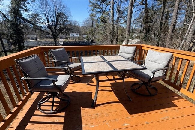 Building Photo - 752 Pebble Creek Dr