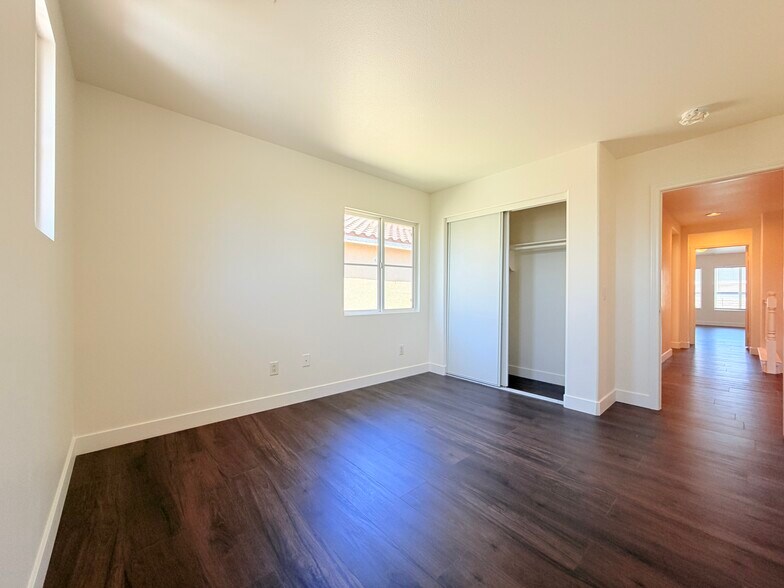 Building Photo - 28330 Linda Vista St